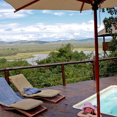Nkwazi Lake Lodge Понгола Екстериор снимка