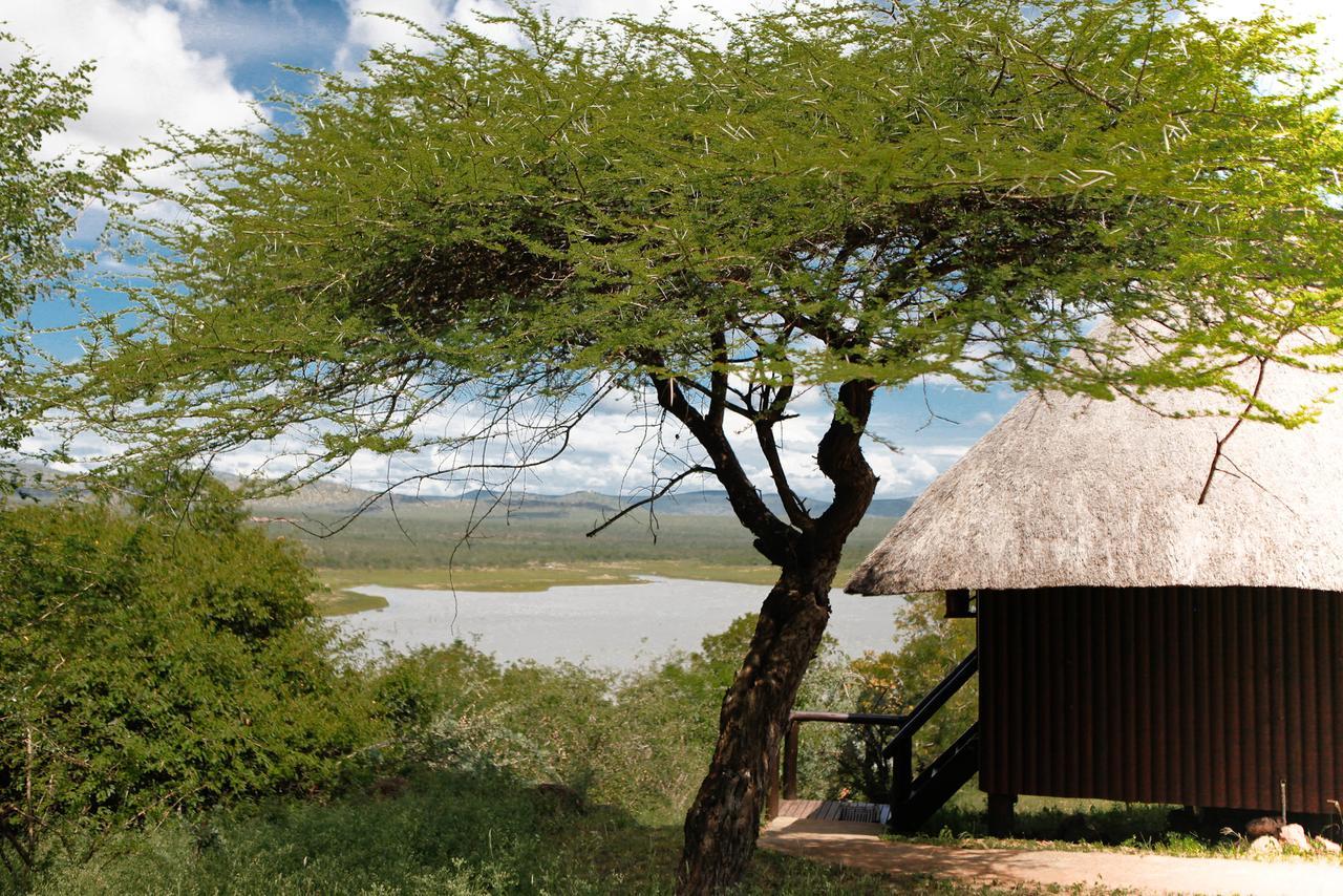 Nkwazi Lake Lodge Понгола Екстериор снимка